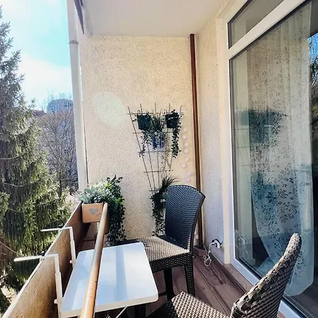 Apartment Designer 3 With Terrace & Parking *