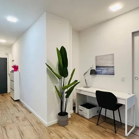 Apartment Designer 3 With Terrace & Parking Berlin